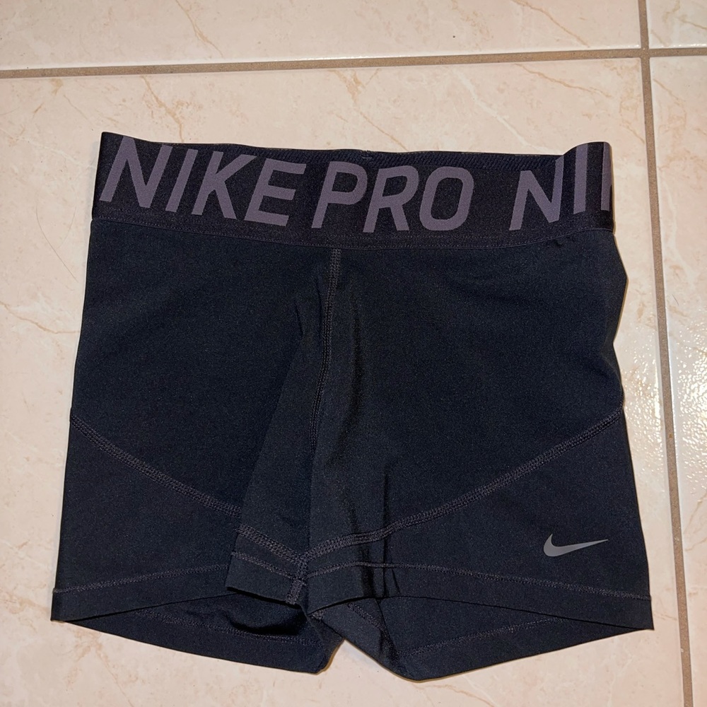 black nike pros